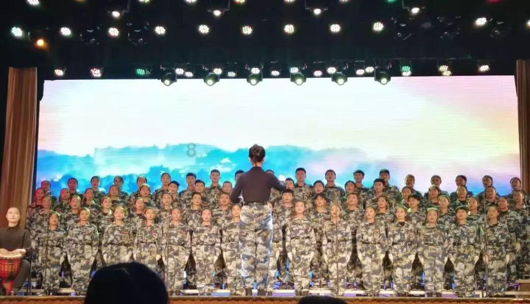 小猫钓鱼游戏龙王版有船